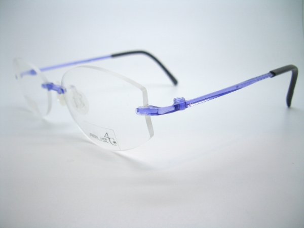 写真よりも紫色