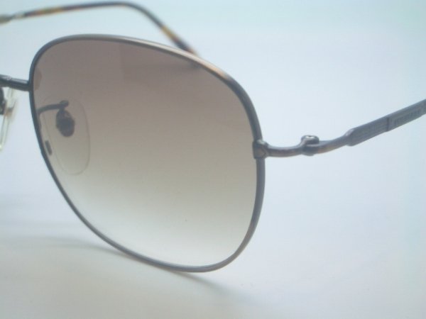 画像4: 在庫限り　特価　ＢＵＲＢＥＲＲＹ　バーバリーサングラス　725　55口　専用ケース付 (4)