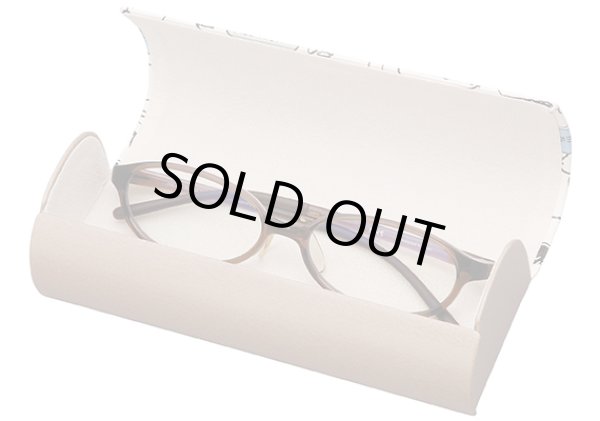 メガネはイメージ画像です