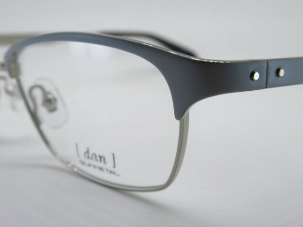 15　light gray/titanium