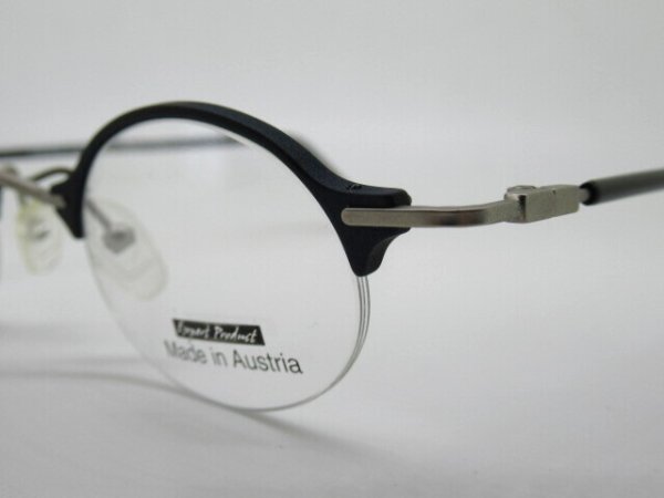 ブラックマット