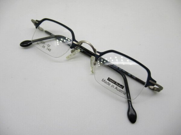 ブラックマット