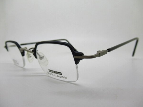 ブラックマット