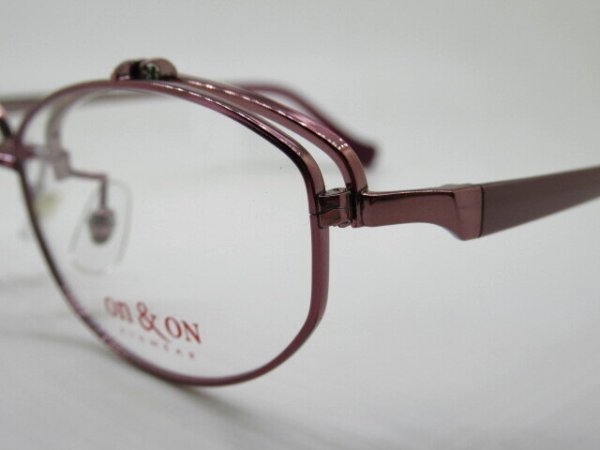 パープル（ピンクに近い色あい）