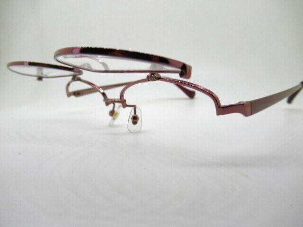 パープル（ピンクに近い色あい）