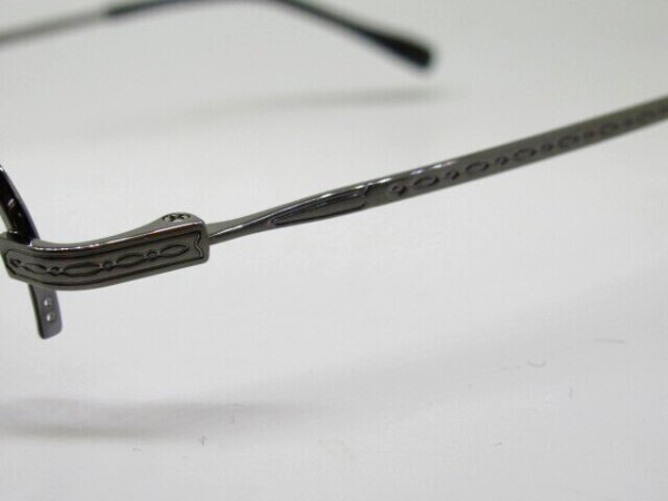 ３ヘアライングレー