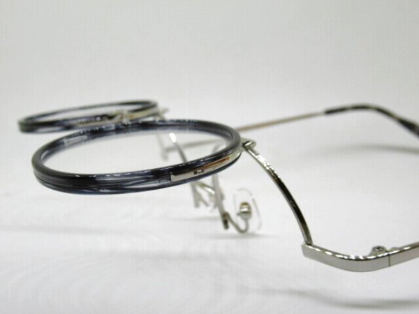 画像4: 2色あり　単式　mobile'n　モバイルン　丸型　チタン使用　45口23　633　ハネアゲ　日本製　MADE　IN　JAPAN (4)