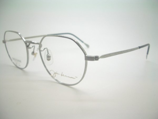 ２　ヘアラインシルバーグレー