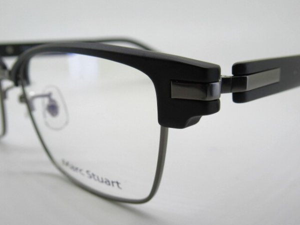 ４マットブラック