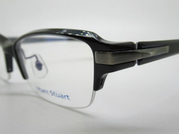 ３メタリックモスグリーン/パールグレー