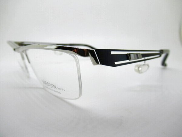 シルバー/ブラック