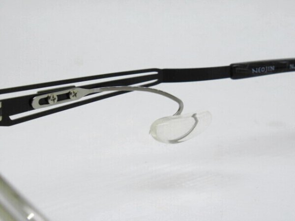 シルバー/ブラック