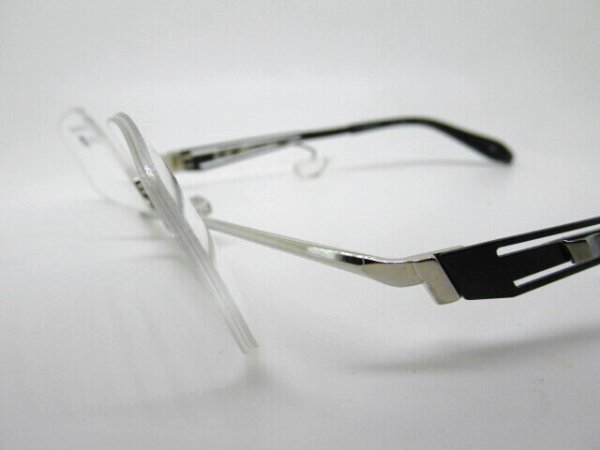 シルバー/ブラック