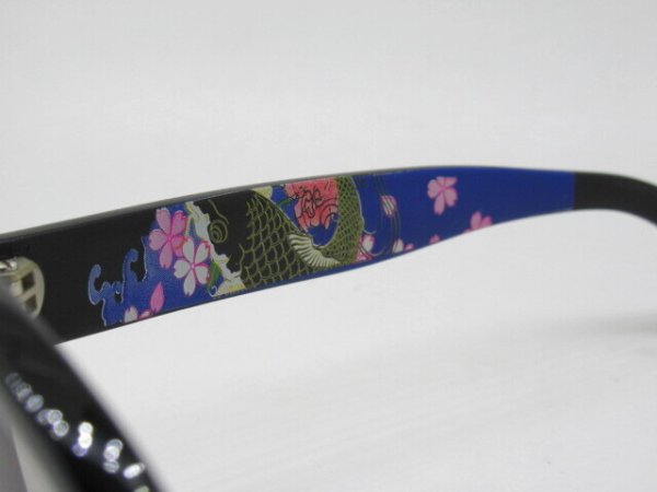 テンプル内側デザイン