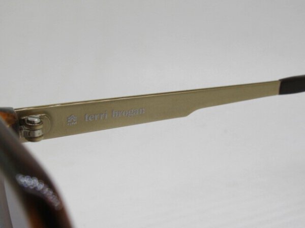 画像4: terri brogan　ヴィンテージサングラス　ドイツ製　56口　軽量　オプチル　￥9,800 (4)